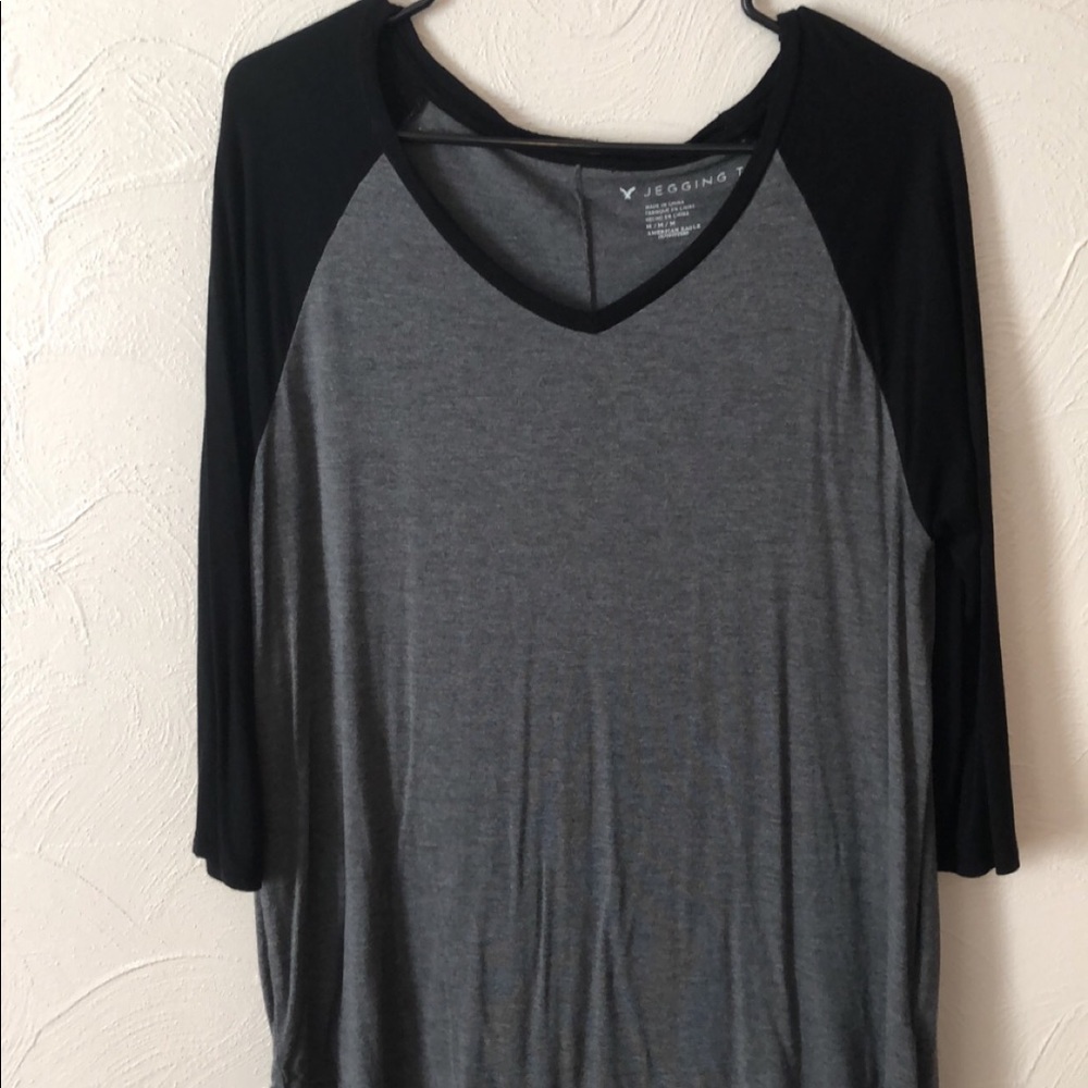 American Eagle women’s shirt